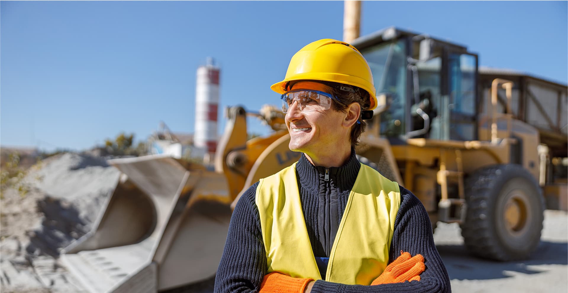 National Crane Solutions crane manufacturing background